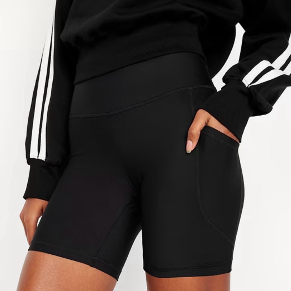 NWT High-Rise Old Navy Women’s Bike Shorts w pockets 6” inseam Powersoft (sz XS)